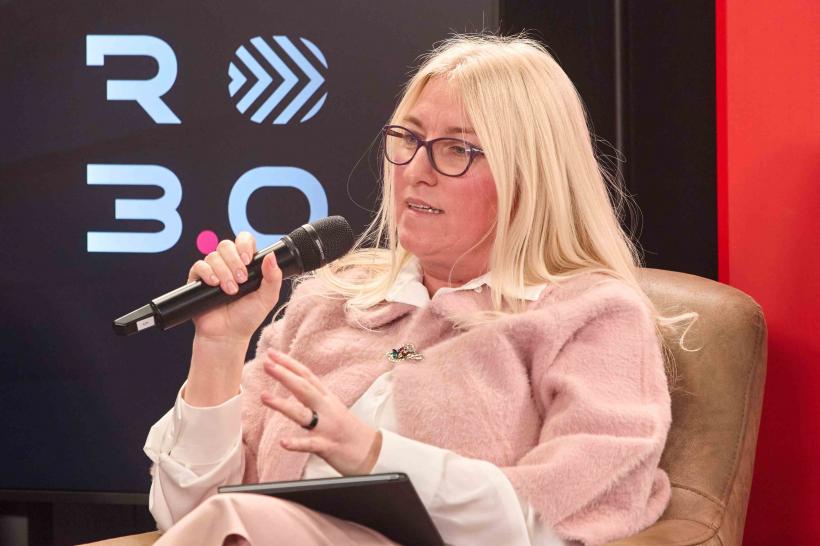 Învățământul aplicat și știința de a utiliza „sculele” digitale, ingredientele pentru noua forță de muncă înalt calificată 18942329