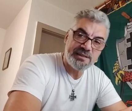 Călin Georgescu, ridicat și trimis acasă de procurori cu acuzații de 20 de ani de pușcărie 18942515