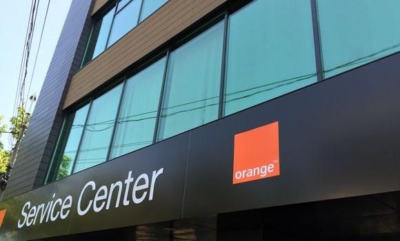 Orange România vizată de un atac cibernetic major: 380.000 de e-mailuri și mii de documente furate