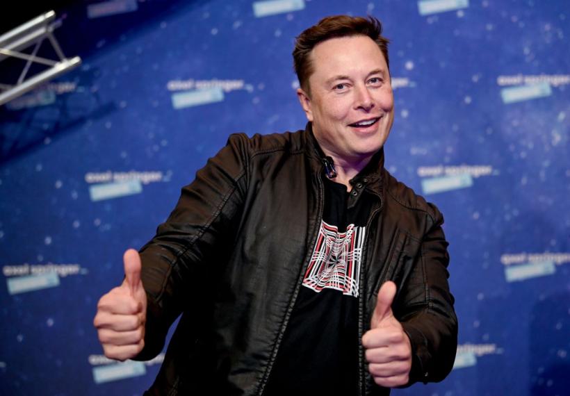 Elon Musk a devenit tată pentru a 14-a oară