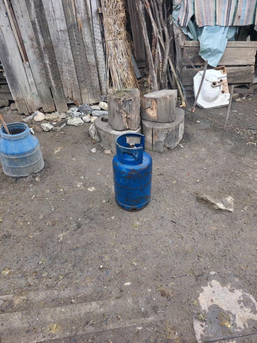 Rănit în incediu, după ce a încercat să aprindă focul cu benzină 18943017