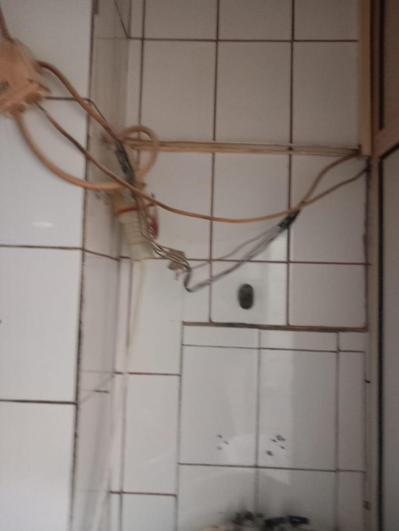 ANPC a închis o fabrică de pâine. Piedone: inconștiența unora poate dăuna sănătății oamenilor 18942962