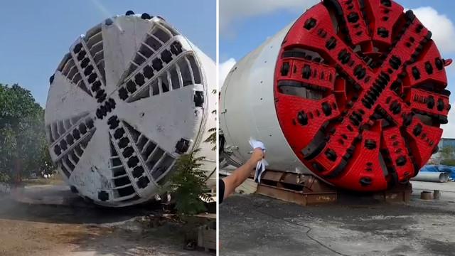 Cum arată &quot;Cârtiţa&quot; gigant care va săpa metroul Gara de Nord - Otopeni