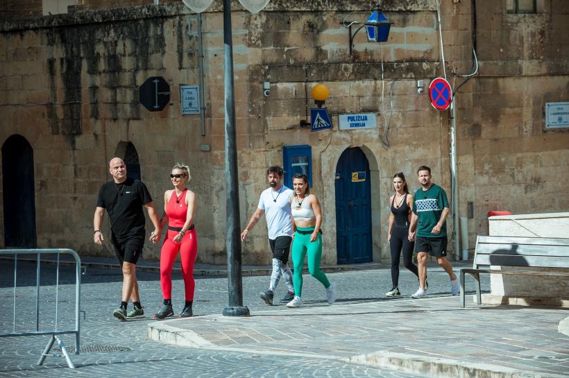 DOC și Anca Munteanu, Giulia și Vlad Huidu, Robert și Elena Tudor luptă, astăzi, pentru marele premiu și titlul Power Couple, într-o finală de neuitat! Semifinala, lider de audiență! 18943514