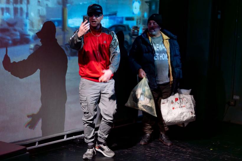 Premieră la Teatrul de Comedie - UNUL DINTRE NOI 18943250