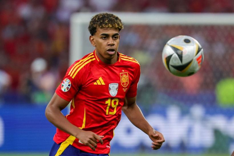 Yamal își va prelungi contractul cu Barcelona, spune agentul său