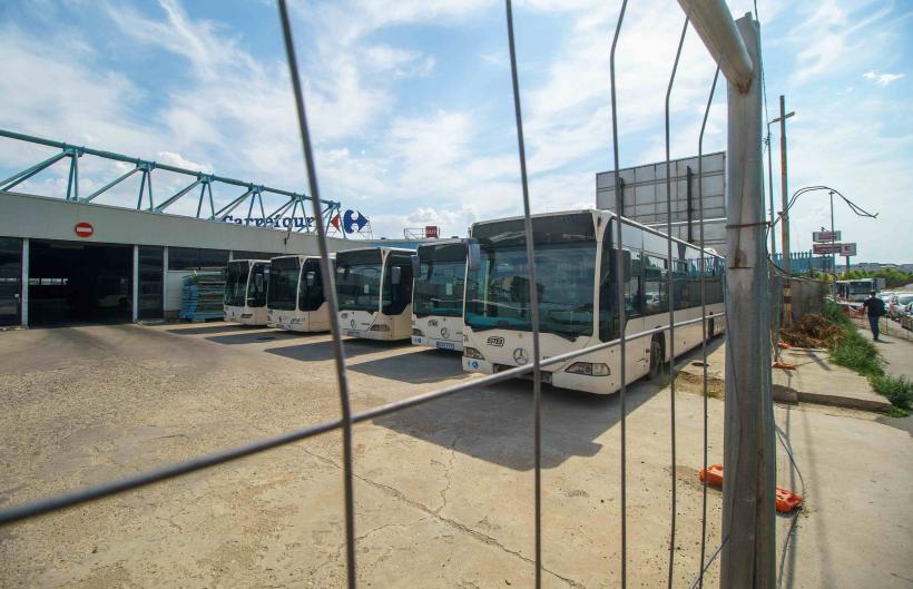 Achiziție-mamut de lămpi și becuri la Societatea de Transport București