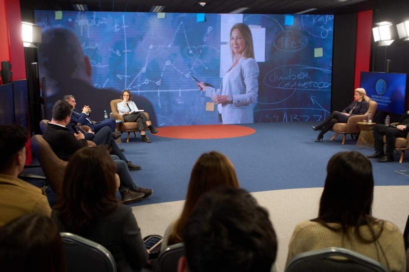 Cosmin Ciobanu, tânărul român din Silicon Valley a vorbit despre educația financiară la Conferința Webdidactica, organizată de Fundația Dan Voiculescu