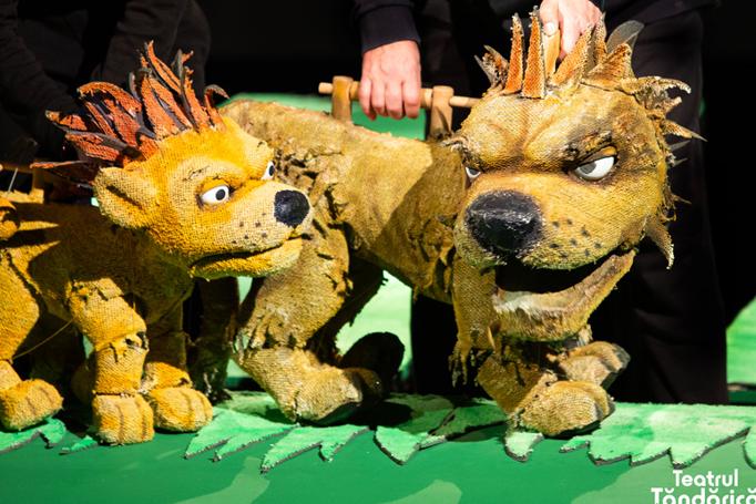 O nouă premieră la Teatrul Țăndărică: „Regele Leu”, regia Andrei și Andreea Grosu