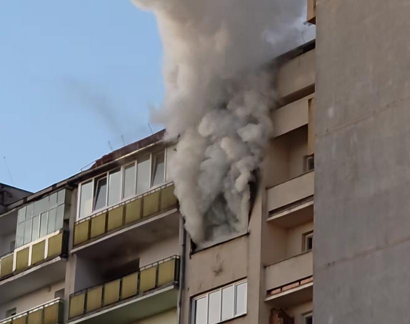 Incendiu într-un bloc din Sibiu. Peste 50 de oameni, evacuați