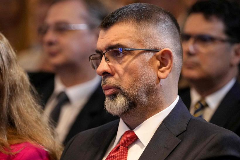 Victorie! 10% dintre senatori au descoperit munca. SOS și POT, în grupul „zero legi” 18944113