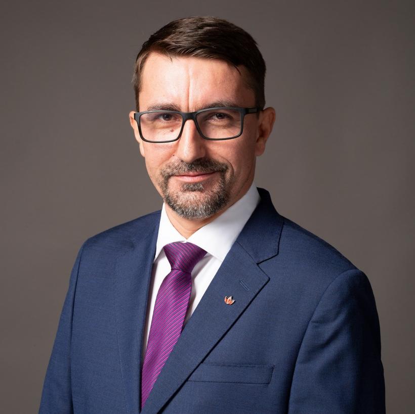 Victorie! 10% dintre senatori au descoperit munca. SOS și POT, în grupul „zero legi” 18944114