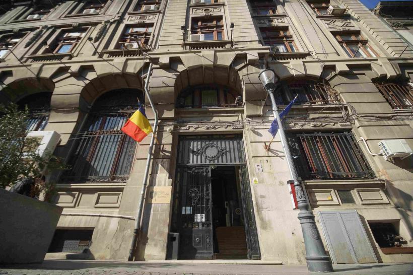 Candidatura lui Călin Georgescu va fi tranșată doar la Curtea Constituțională. Luni, marți, miercuri, cele mai fierbinți zile din istoria alegerilor prezidențiale 18944121