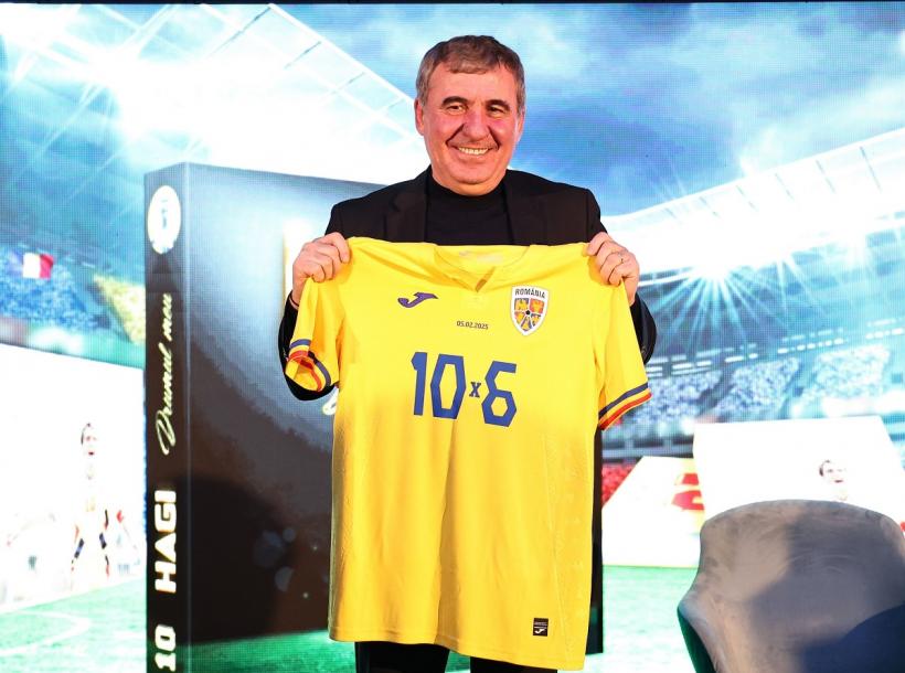 Gheorghe Hagi, decorat cu cea mai înaltă distincție a statului român