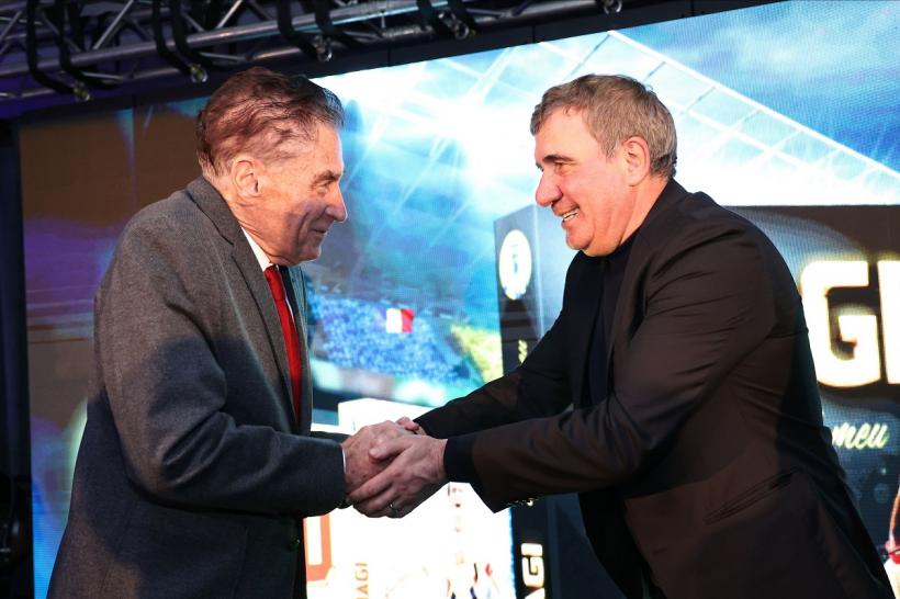 Gheorghe Hagi, decorat cu cea mai înaltă distincție a statului român 18944341