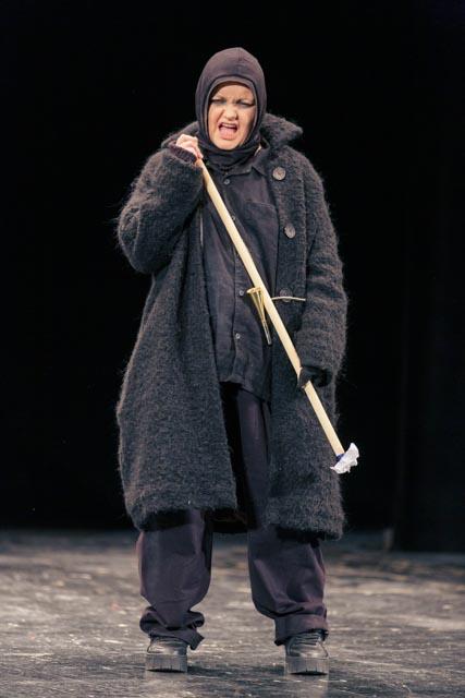 Teatrul de Comedie prezintă premiera spectacolului VISUL UNEI NOPȚI DE VARĂ 18944280