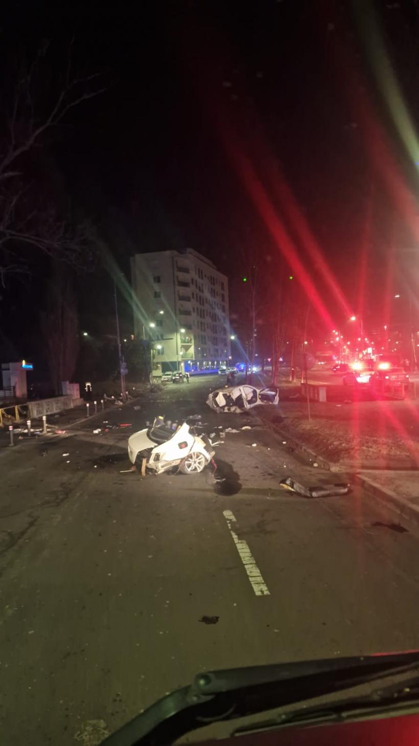 UPDATE Tragedie la intrarea în stațiunea Mamaia: Un mort și patru răniți, după un grav accident rutier 18944307