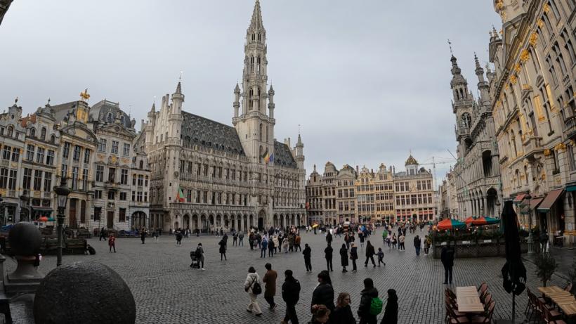 Alege BINE pentru TINE. În fiecare zi  Observator, în mijlocul comunității de români din Bruxelles. Primul episod al campaniei Observator,  în această seară, la ora 19.00 18944636