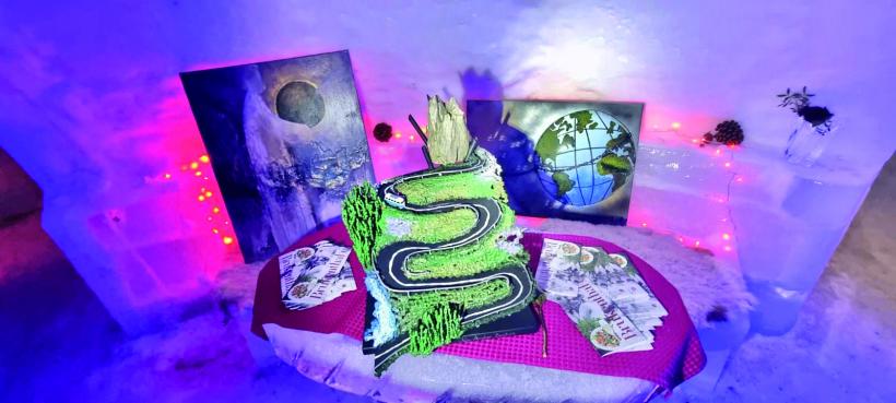 Hotelul de Gheață, transformat în muzeu de artă, la Bâlea Lac 18944452