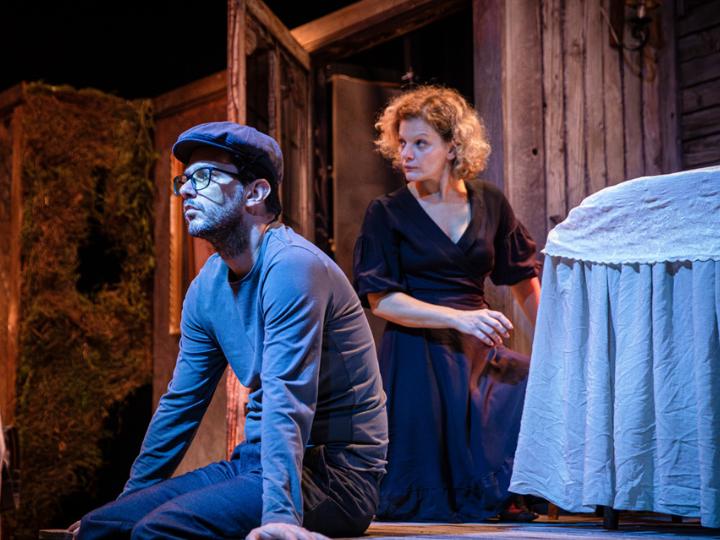 ABRACADABRA - Magie și surprize la Târgul Educațional Mommy HAI. Teatru la #ARCUB: Bazinul de nord, Cineva are să vină. Un nou episod Calendarul străvechi 18945121