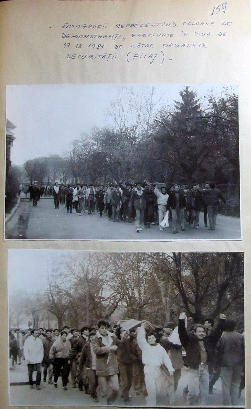 Ovidiu Pecican, tânăr și neliniștit:​​​​​​​ „Îmi prisosesc netoții și ticăloșii care obturează vederea clară spre România mea, plină de oameni vrednici” 18945202