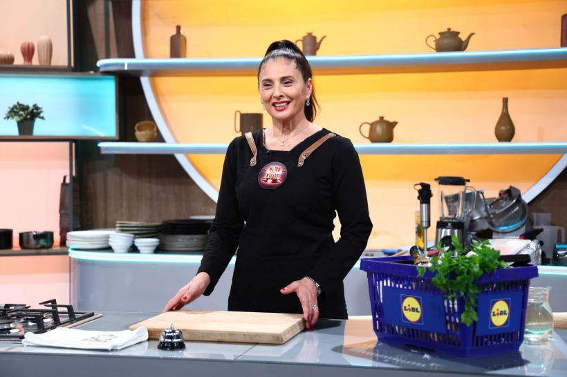 Chefi la cuțite, lider de audiență cu ediția de ieri. Diseară, emoții copleșitoare pentru Chef Richard: mama sa îl surprinde în platoul audițiilor cu un preparat din copilăria lui 18945492