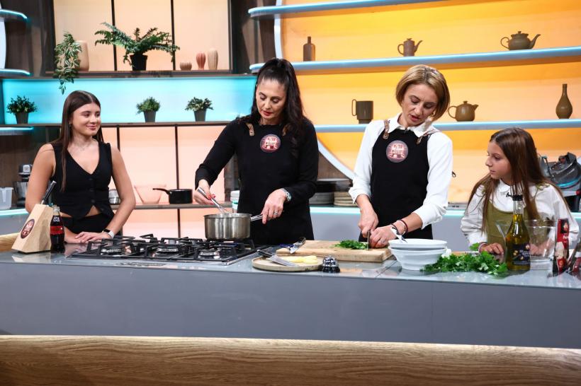 Chefi la cuțite, lider de audiență cu ediția de ieri. Diseară, emoții copleșitoare pentru Chef Richard: mama sa îl surprinde în platoul audițiilor cu un preparat din copilăria lui 18945497