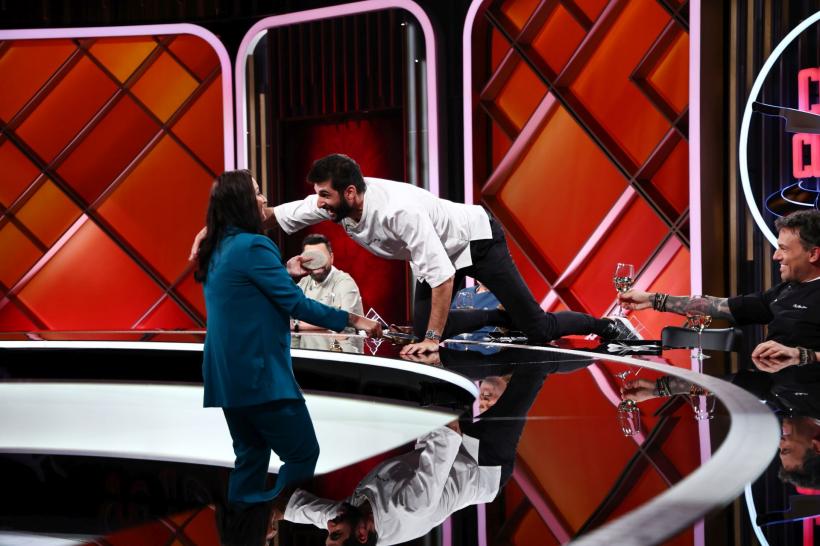 Chef Richard a câștigat ieri, la Chefi la cuțite, a treia amuletă din acest sezon. Influencerul maltez Luke Magro, cunoscut pentru rețetele de paste, gătește diseară în audiții 18945730