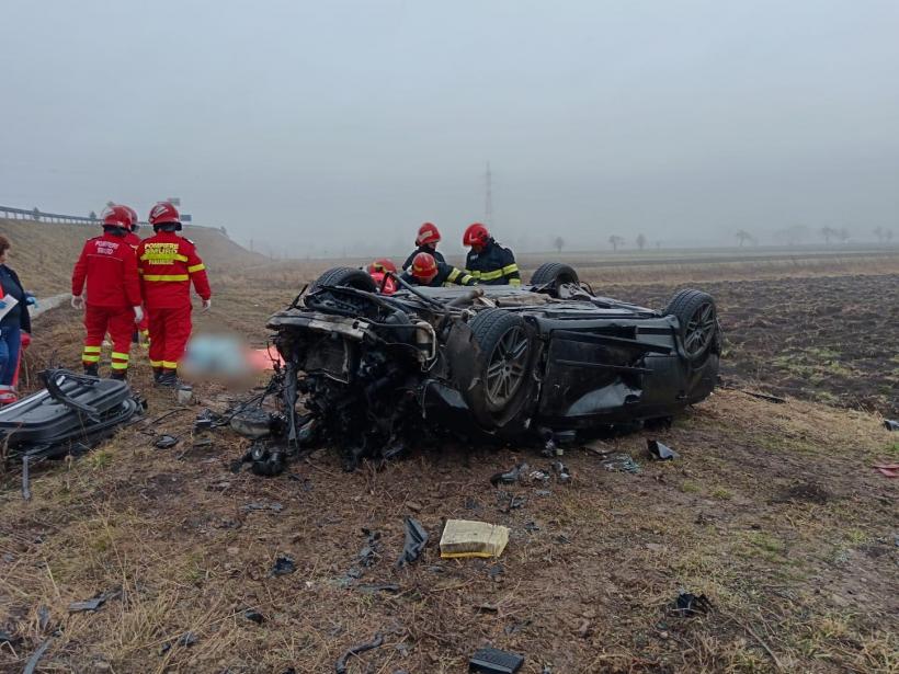 Morman de fiare: Un bărbat a murit după ce s-a răsturnat cu mașina în Rădăuți 18946703