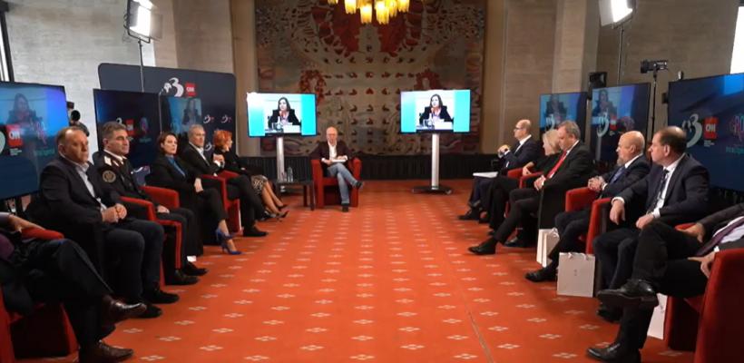 Live: „Acasă în siguranță - Harta dinamică a zonelor de risc din România”, o nouă Conferința România Inteligentă  18947138