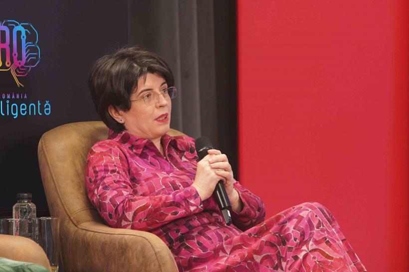 Lipsa informării și mesajele false țin populația departe de vaccinare 18946850