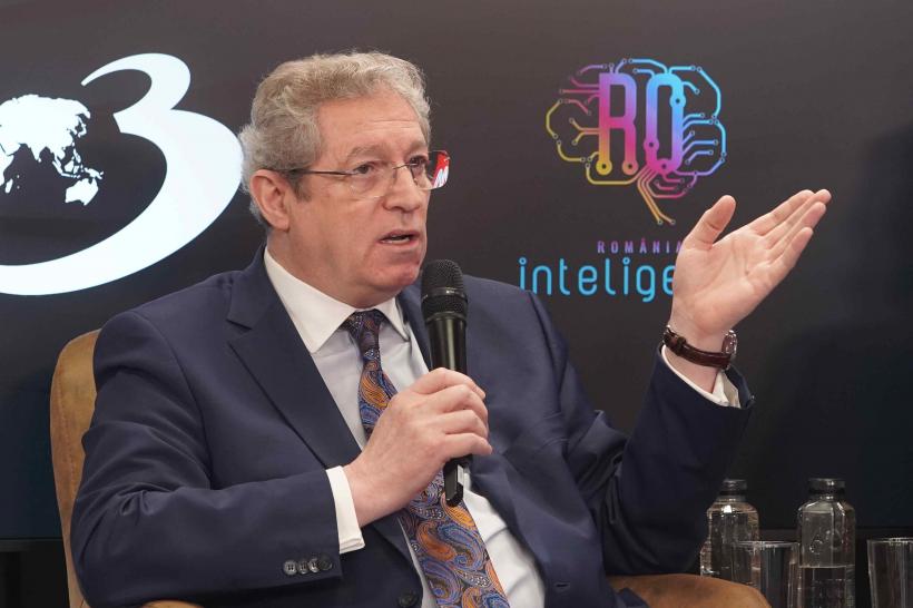 Lipsa informării și mesajele false țin populația departe de vaccinare 18946852