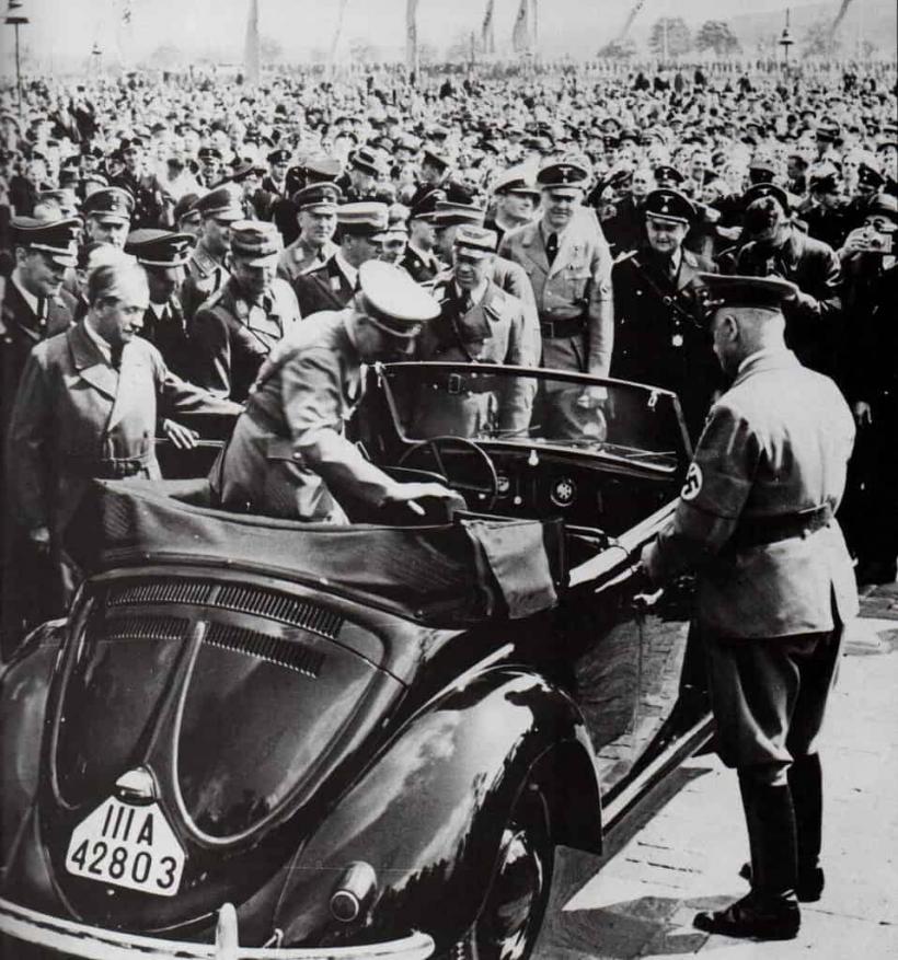 Miliardarii naziști: Cum s-a insinuat Porsche în anturajul lui Hitler 18946837
