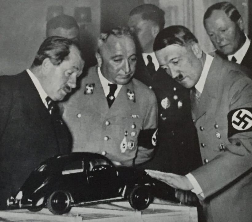 Miliardarii naziști: Cum s-a insinuat Porsche în anturajul lui Hitler 18946843
