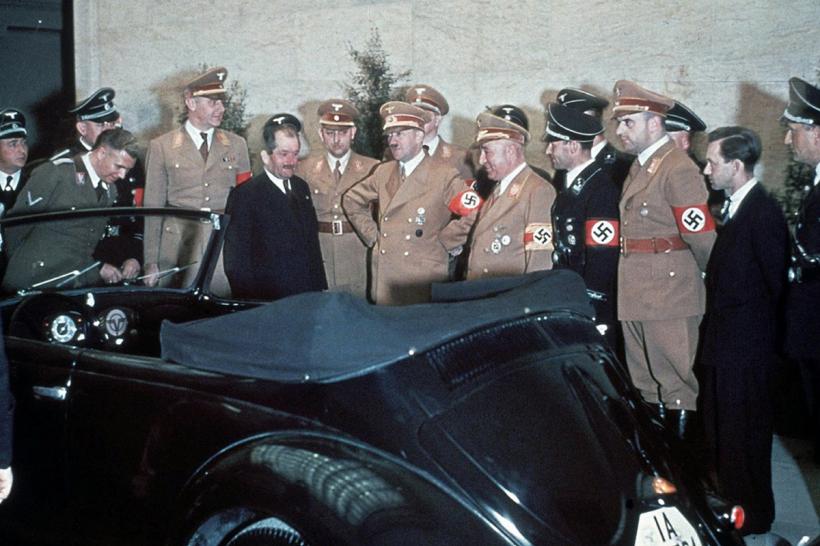 Miliardarii naziști: Cum s-a insinuat Porsche în anturajul lui Hitler 18946844