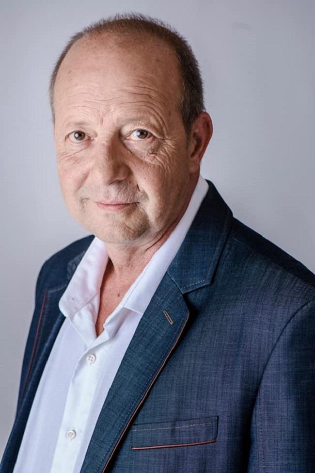 Premieră absolută pe scena Operei Naționale București, opera „Procesul lui Eichmann” îi reunește în distribuție pe actorii Alexandru Papadopol, Raluca Aprodu, Marian Râlea și Emilian Oprea 18947004