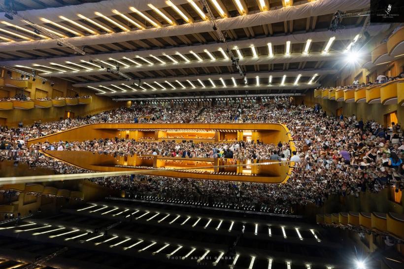 Dirijorul Paavo Järvi și Orchestra Tonhalle Din Zürich, alături de Alisa Weilerstein – invitați de prestigiu la Festivalul Internațional George Enescu 18947076