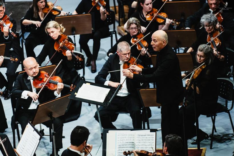 Dirijorul Paavo Järvi și Orchestra Tonhalle Din Zürich, alături de Alisa Weilerstein – invitați de prestigiu la Festivalul Internațional George Enescu 18947079