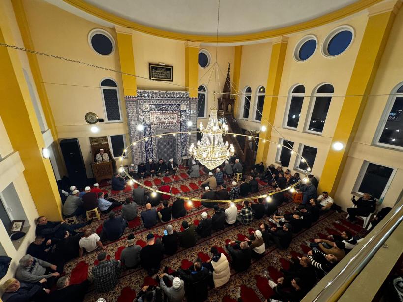 Ramazan Bayram 2025: Ce semnifică sărbătoarea musulmanilor de astăzi, 30 martie și cele mai frumoase urări pentru cei dragi