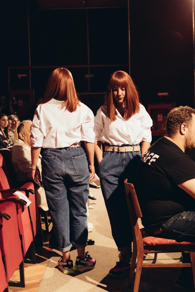 Crina Matei şi Ana Maria Ivan revin cu spectacolul “Anatomia unui clişeu”, o producţie Teatrul Stela Popescu,  pe scena de la Nottara 18947454