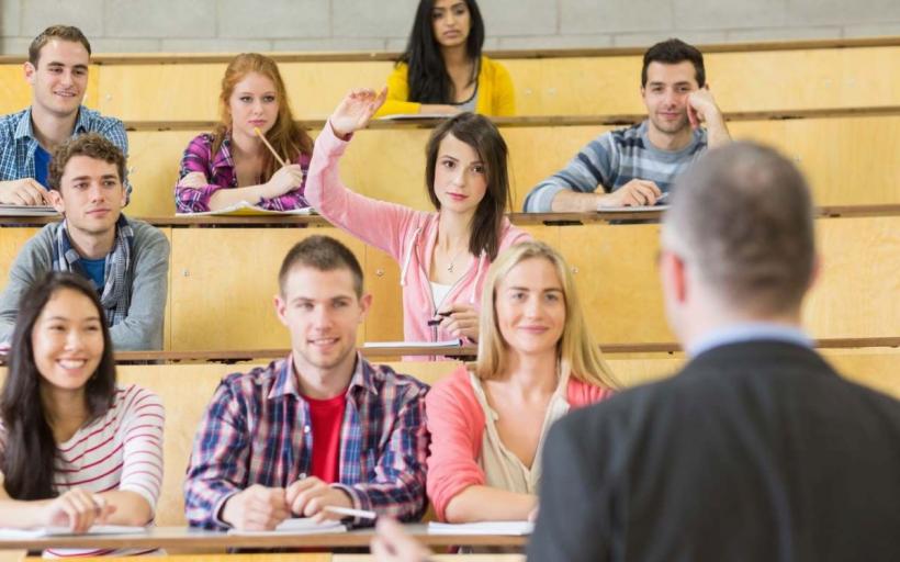 Legătura dintre clasamentele universităților, geopolitică și giganții tehnologiei 18947372