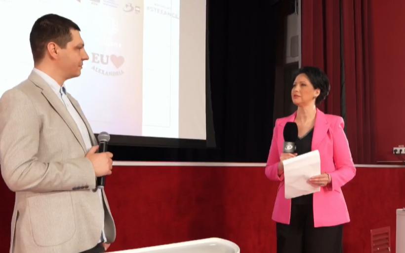 Maraton de concursuri #Istorie și Literatură QUIZ DAY - România Inteligentă | Antena 3 CNN 18947859