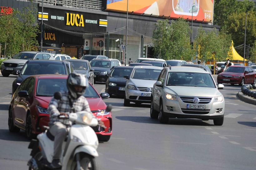 Comisia Europeană relaxează normele privind emisiile de CO2, iar constructorii auto evită amenzi de 15 miliarde de euro 18947853