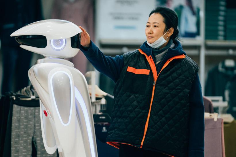 Destine în derivă / Caught by the Tides  – un film-eveniment, din 4 aprilie în cinema