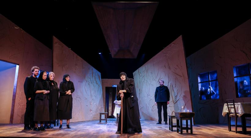 Premieră absolută la TNB, cu „Moroi și păpădii” de Gavril Pătru   18948268