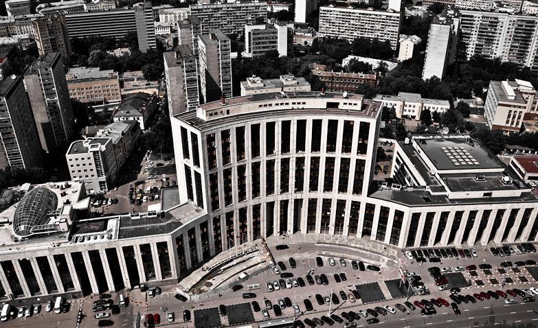 Banca spion a Kremlinului, partenera sfătuitorului lui Nicușor Dan 18948385