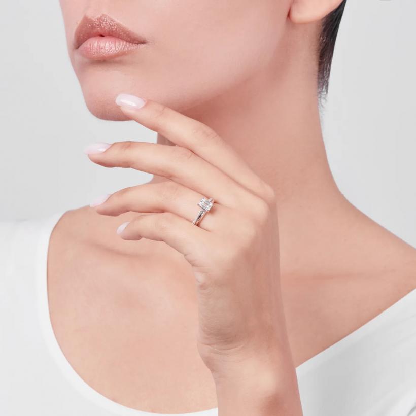 Inele cu diamante. Eleganță și calitate pentru generații