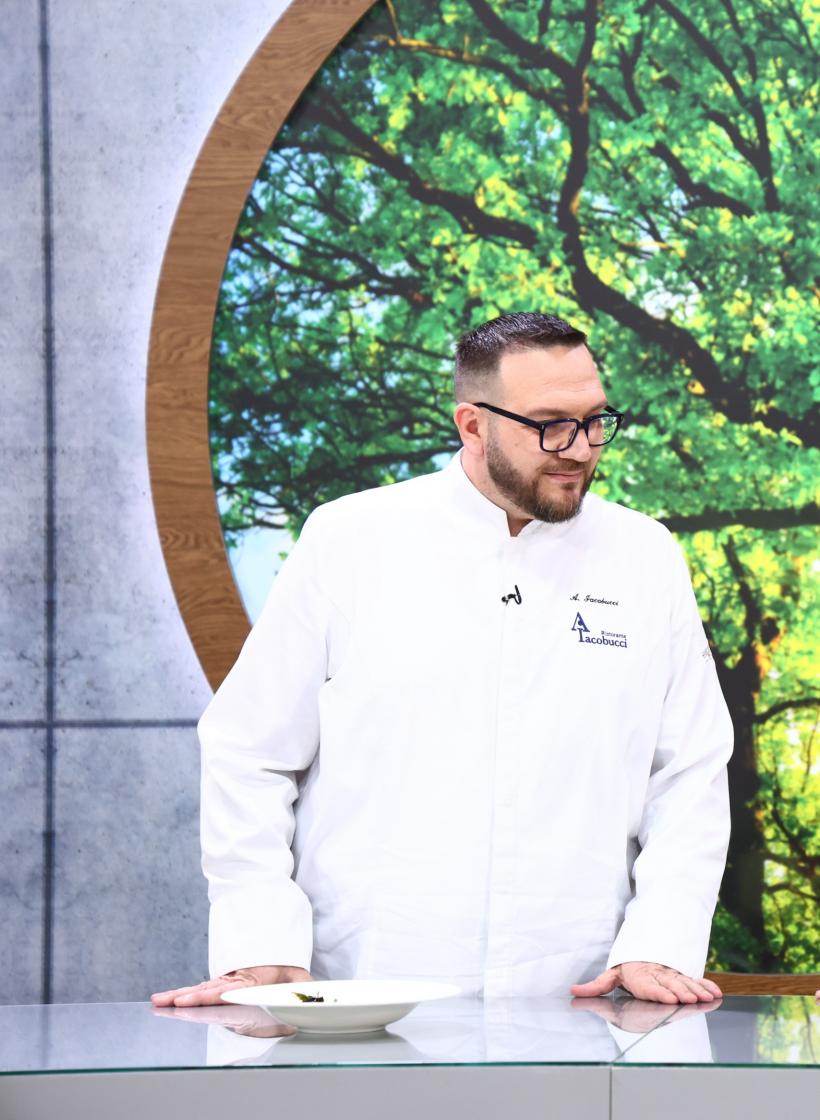 Chefi la cuțite, lider de audiență cu ediția de ieri. Diseară, premieră în istoria show-ului culinar: un Chef cu o stea Michelin vine să jurizeze amuleta 18948659