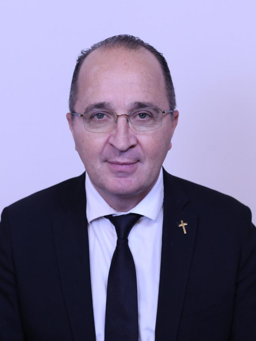 George Simion își mută tot neamul în Casa Poporului: unchiul, cumătra și nașul de cununie - făcuți deputați 18948749