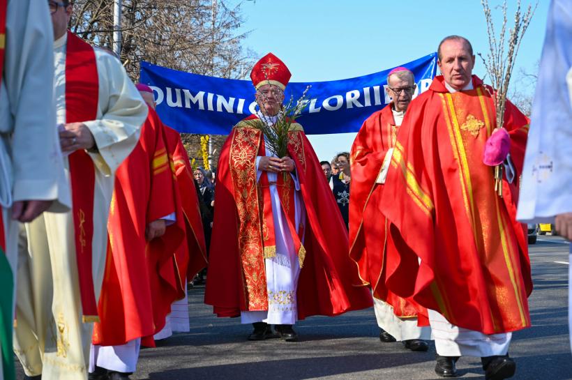 13 aprilie: Procesiunea de Florii organizată de Arhiepiscopia Romano-Catolică de București 18949214